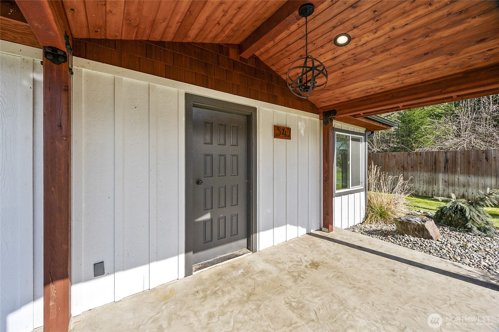 547 Silverbrook Road , Randle, WA 98377