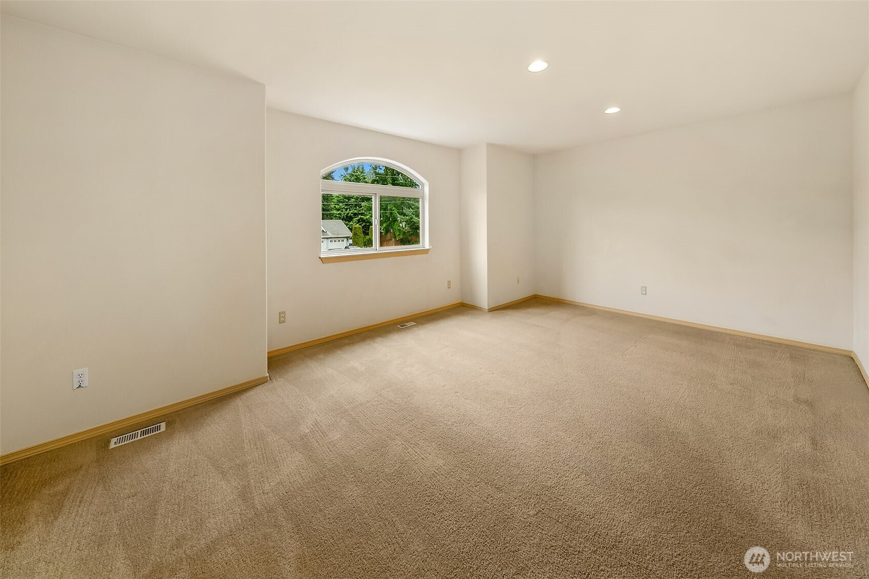 35638 8th Avenue SW, Federal Way, WA 98023