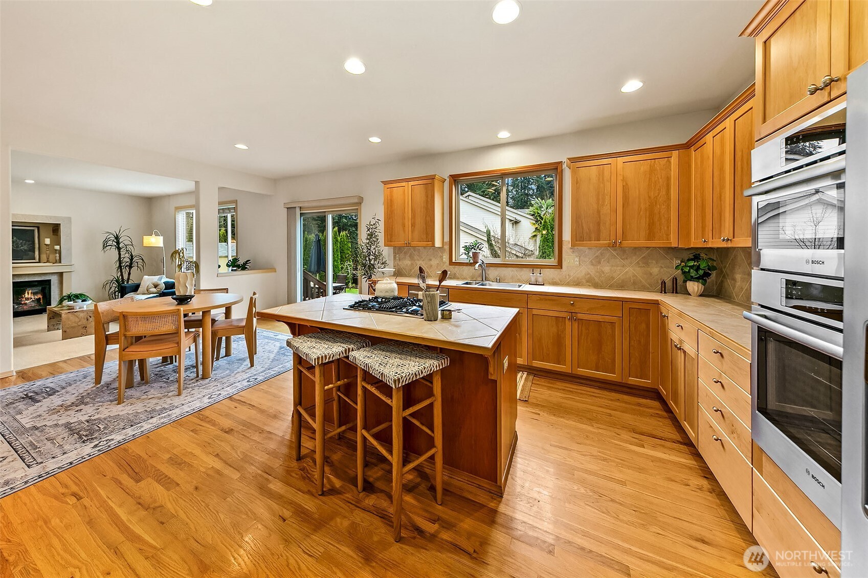 35638 8th Avenue SW, Federal Way, WA 98023