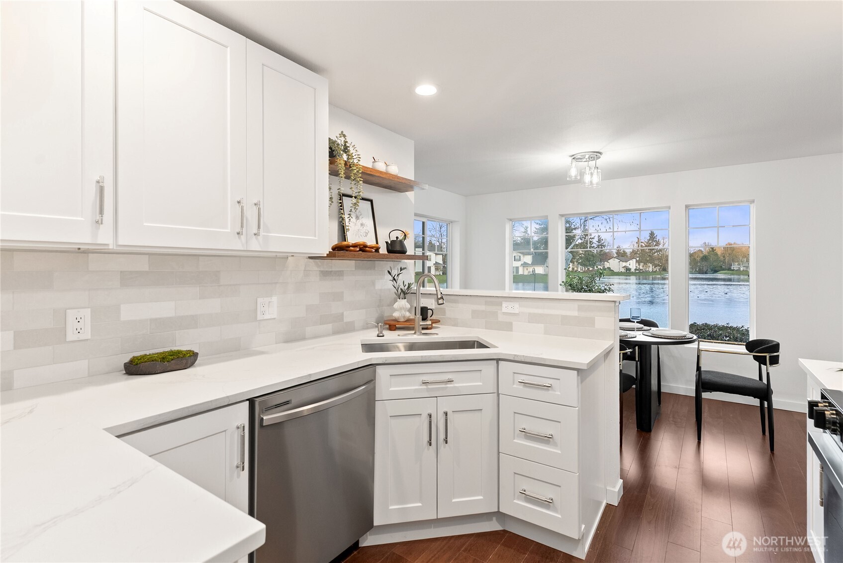 23608 55th Place S #11-1, Kent, WA 98032-3307