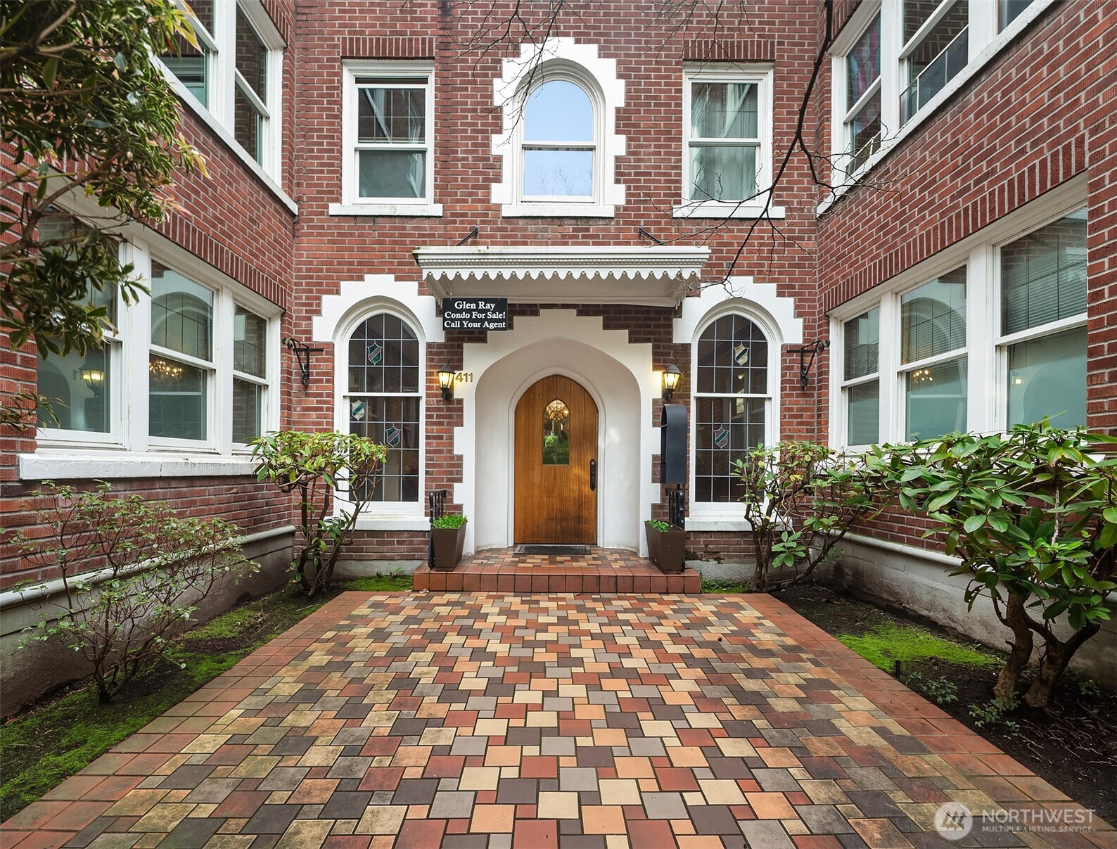 411 Boylston Avenue E #202, Seattle, WA 98102-4943