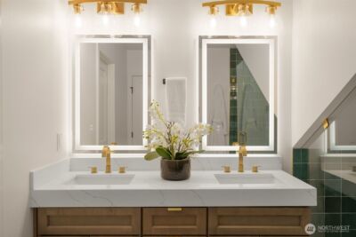 2121 1st Avenue W, Seattle, WA 98119 - Photo 17