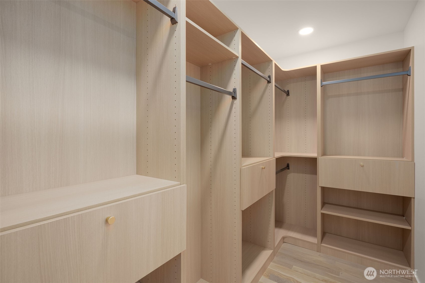 2121 1st Avenue W, Seattle, WA 98119