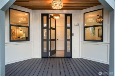 2121 1st Avenue W, Seattle, WA 98119 - Photo 3