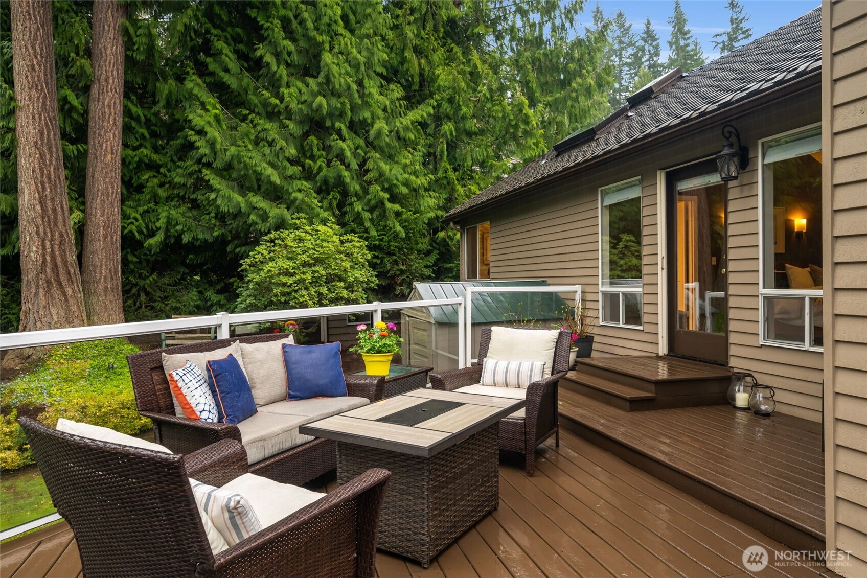 16414 NE 135th Street , Redmond, WA 98052