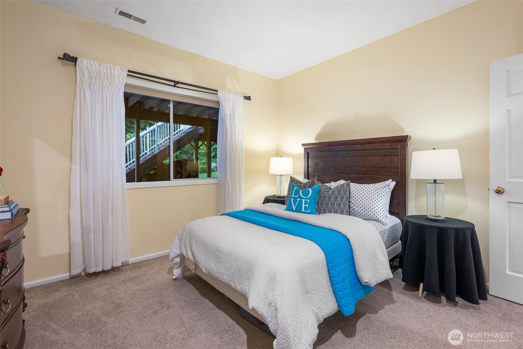 16414 NE 135th Street , Redmond, WA 98052