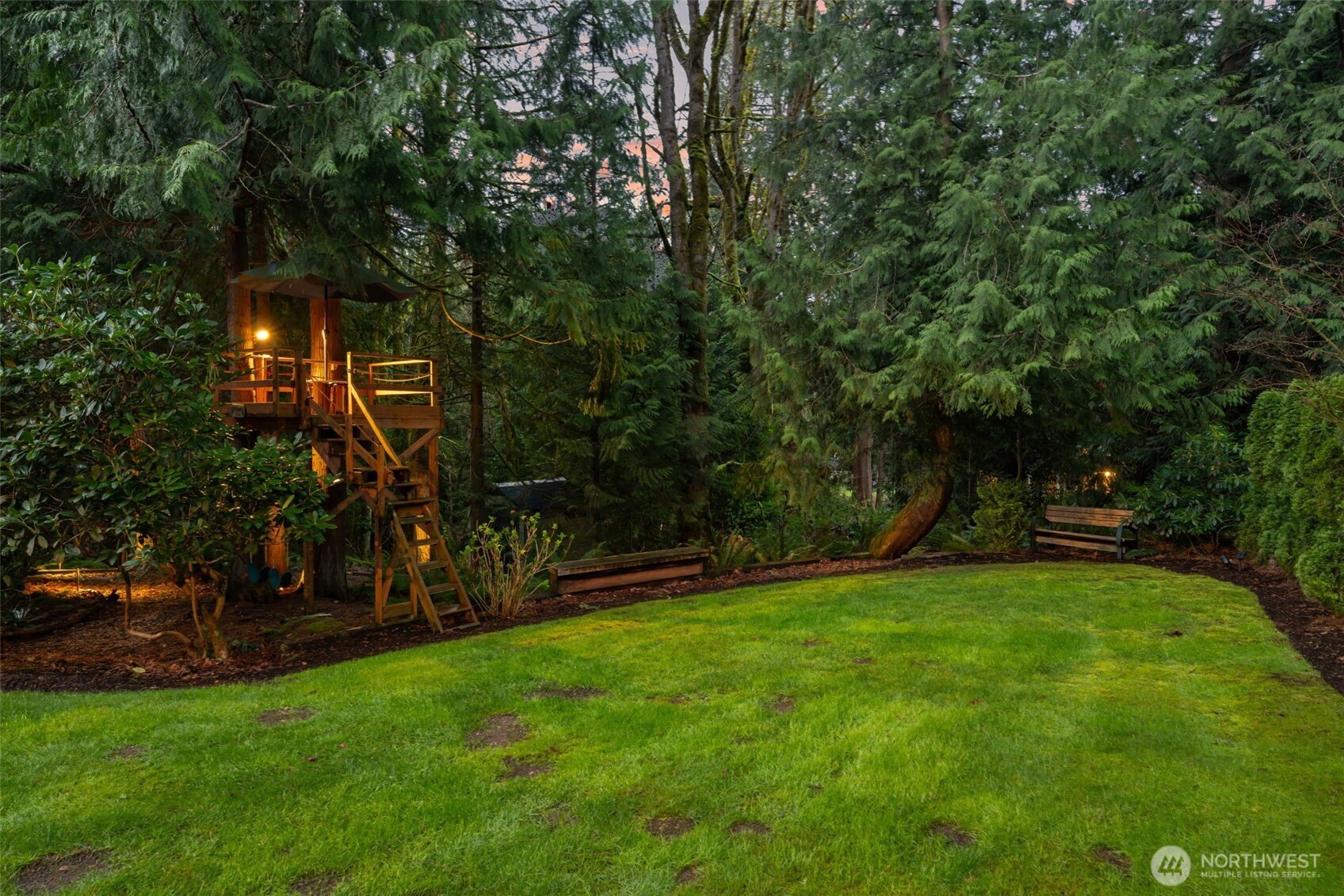 16414 NE 135th Street , Redmond, WA 98052