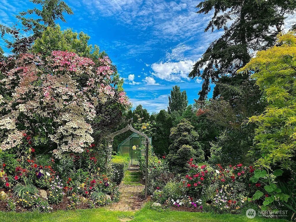 577 Scenic Heights Road , Oak Harbor, WA 98277