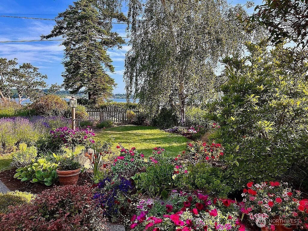 577 Scenic Heights Road , Oak Harbor, WA 98277