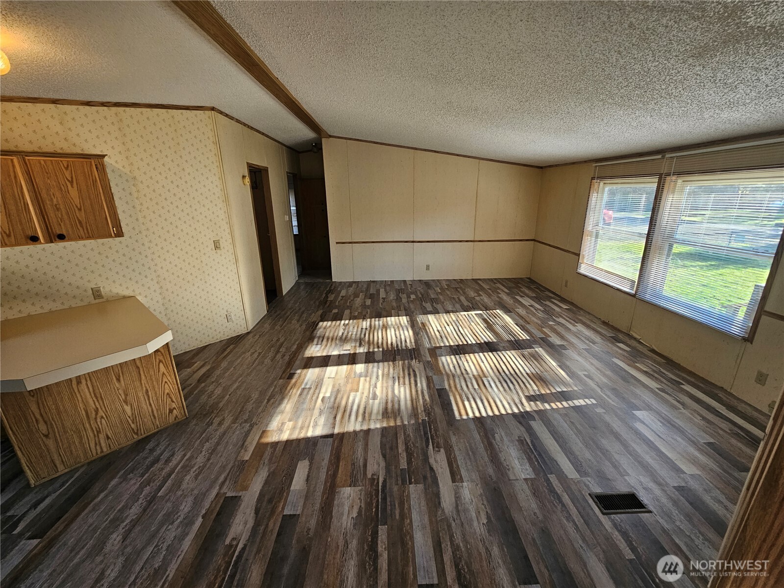 2007 41st Place , Seaview, WA 98644