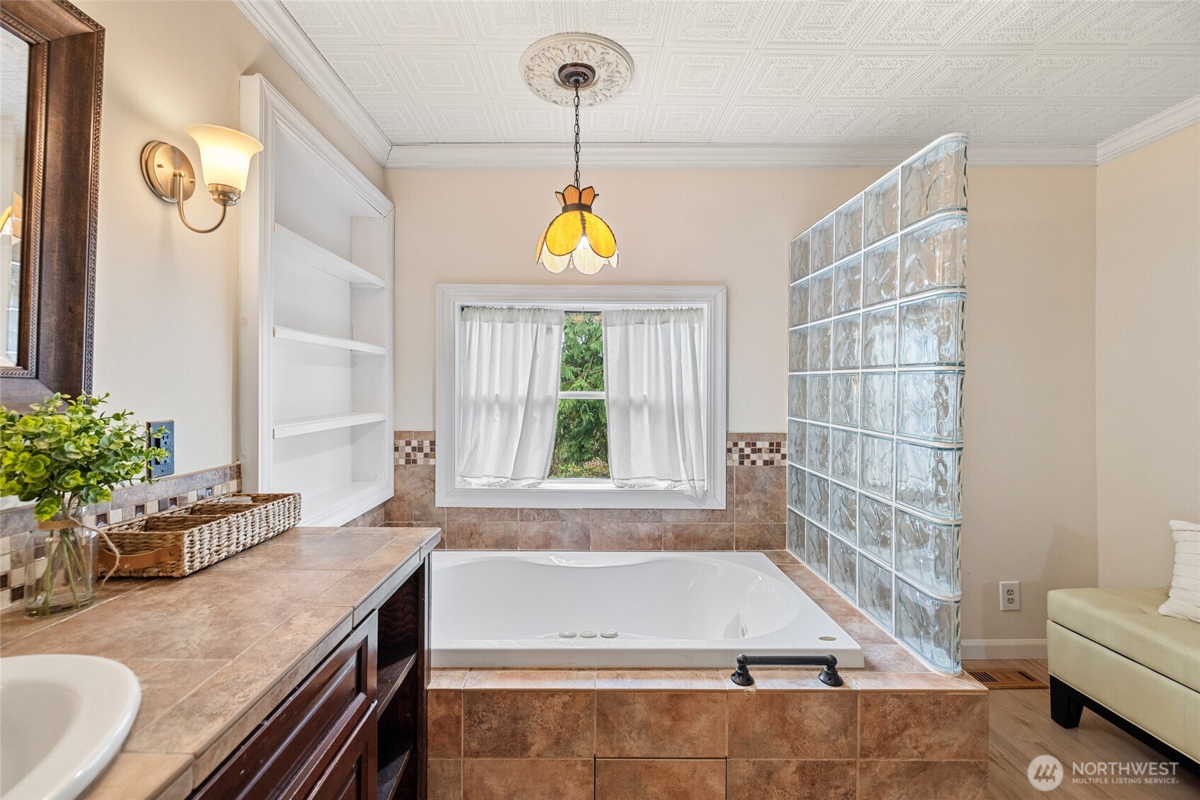 21260 Lake Sixteen Road , Mount Vernon, WA 98274