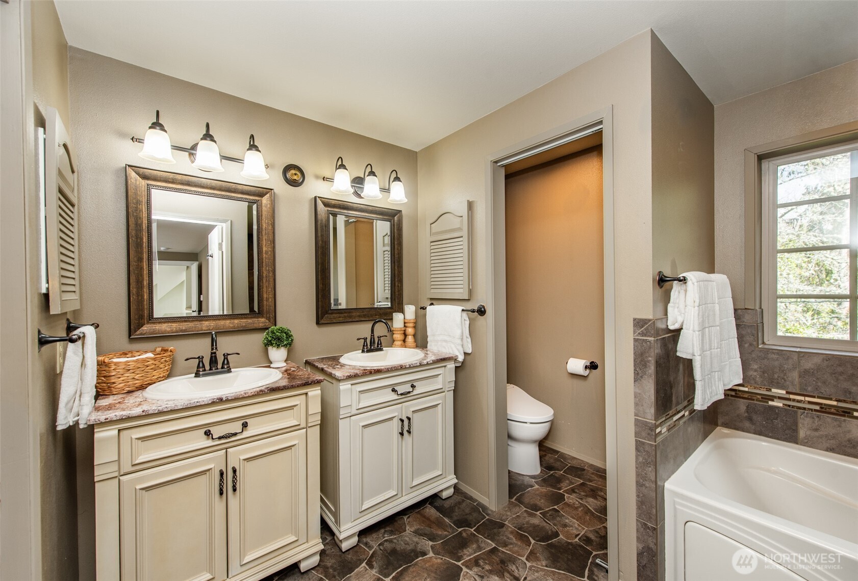 772 Taylor Cutoff Road , Sequim, WA 98382