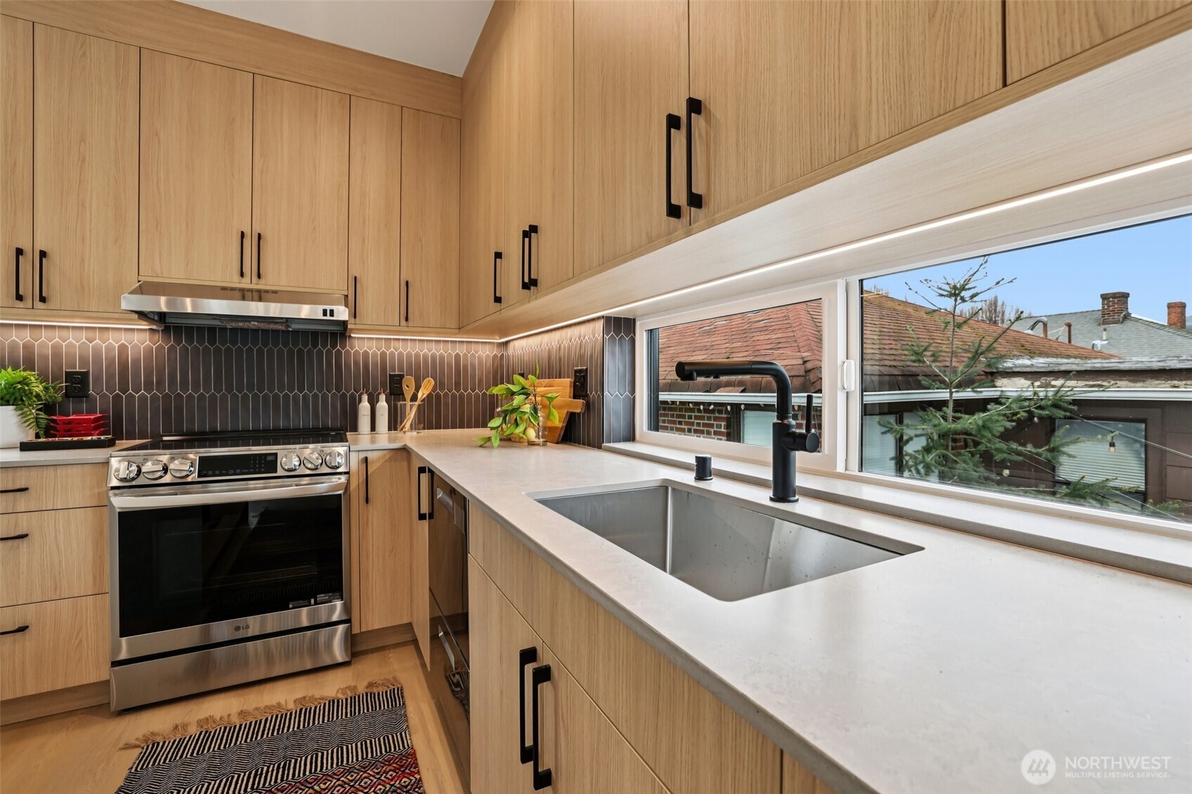 2626 58th Avenue SW #A, Seattle, WA 98116