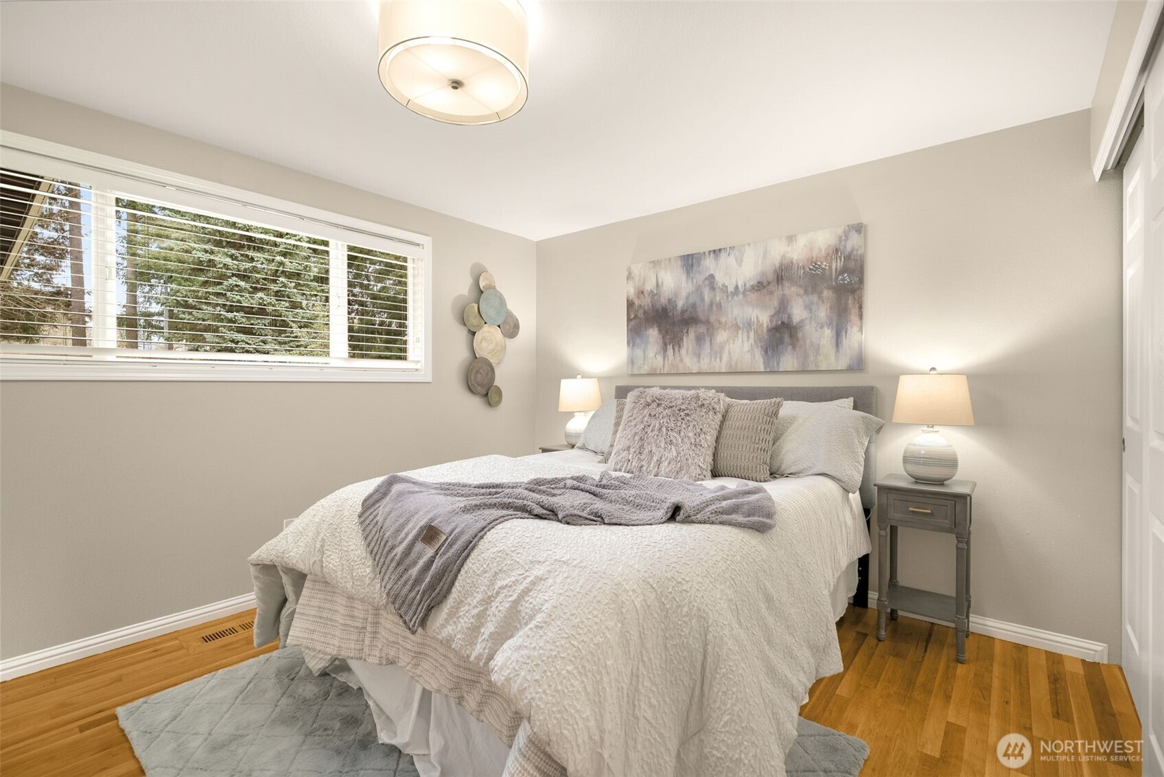 334 157th Avenue NE, Bellevue, WA 98008