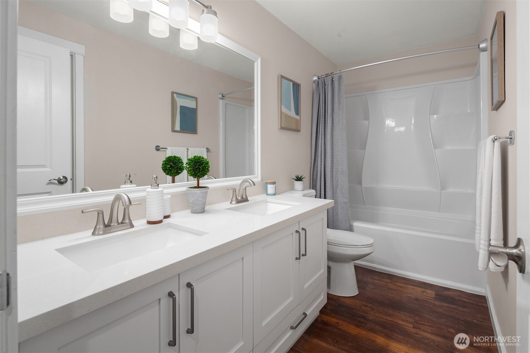 11215 NE 128th Street #L302, Kirkland, WA 98034-4737