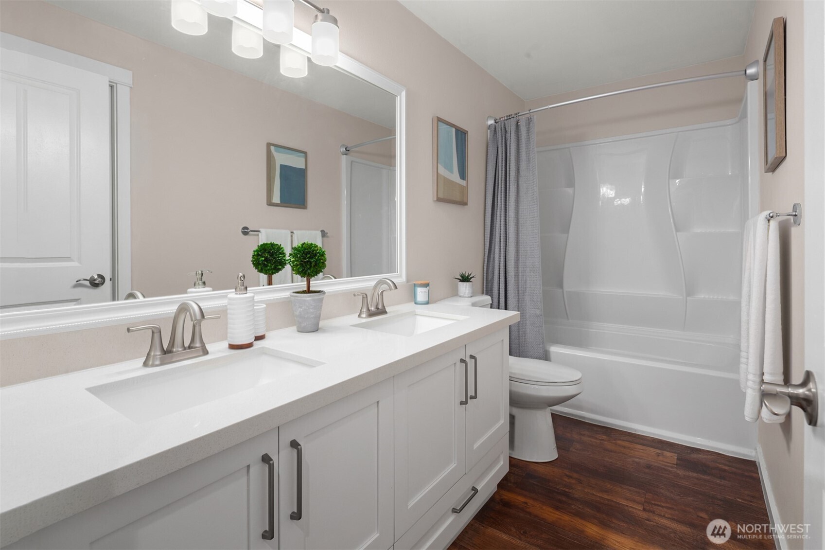 11215 NE 128th Street #L302, Kirkland, WA 98034-4737