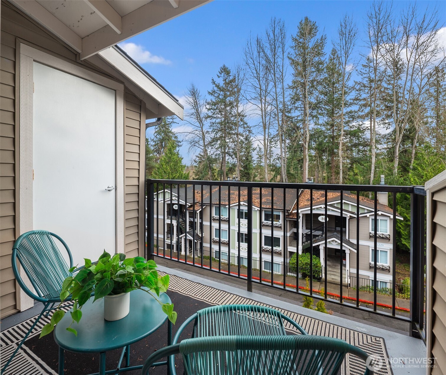 11215 NE 128th Street #L302, Kirkland, WA 98034-4737