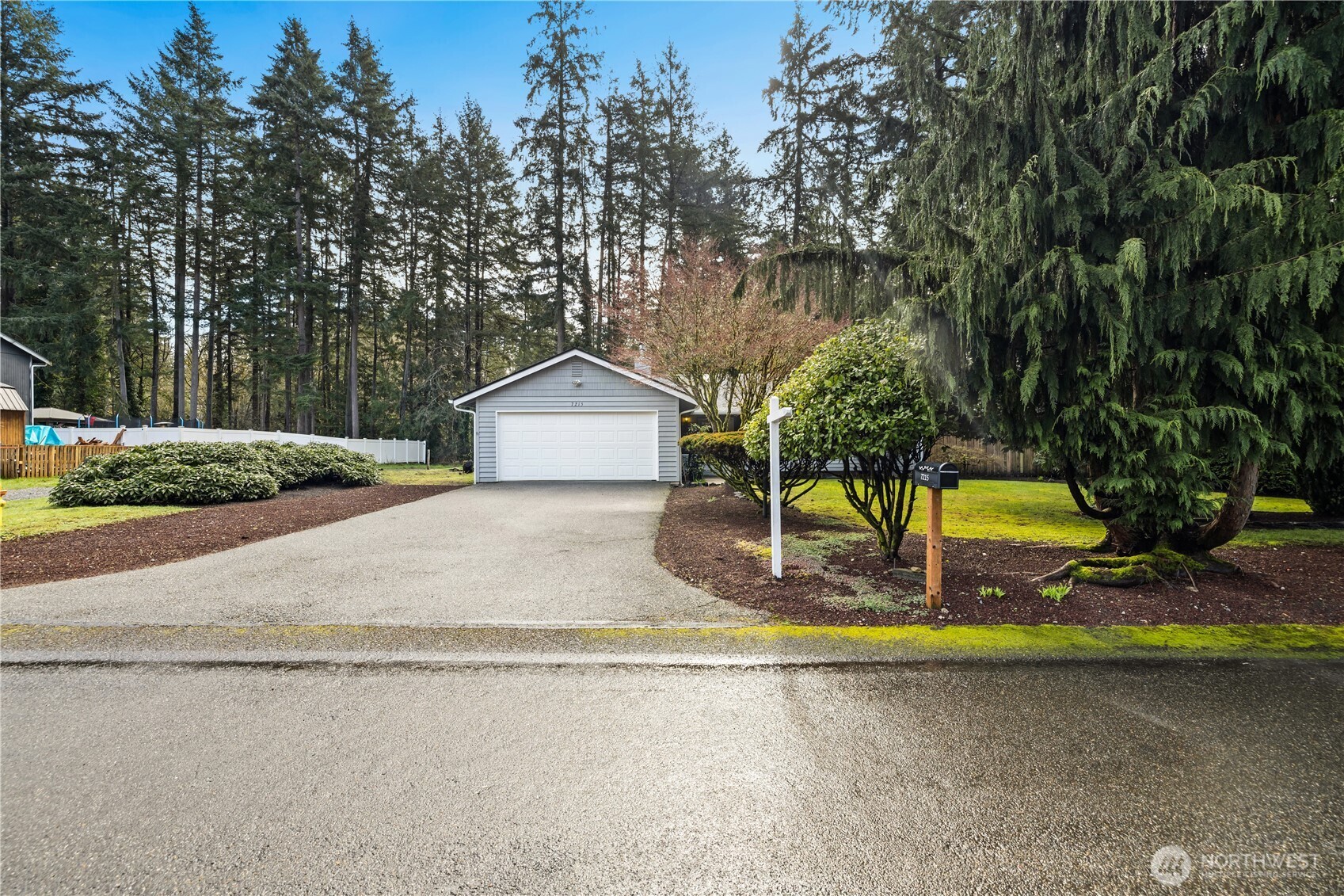7215 54th Avenue NW, Gig Harbor, WA 98335