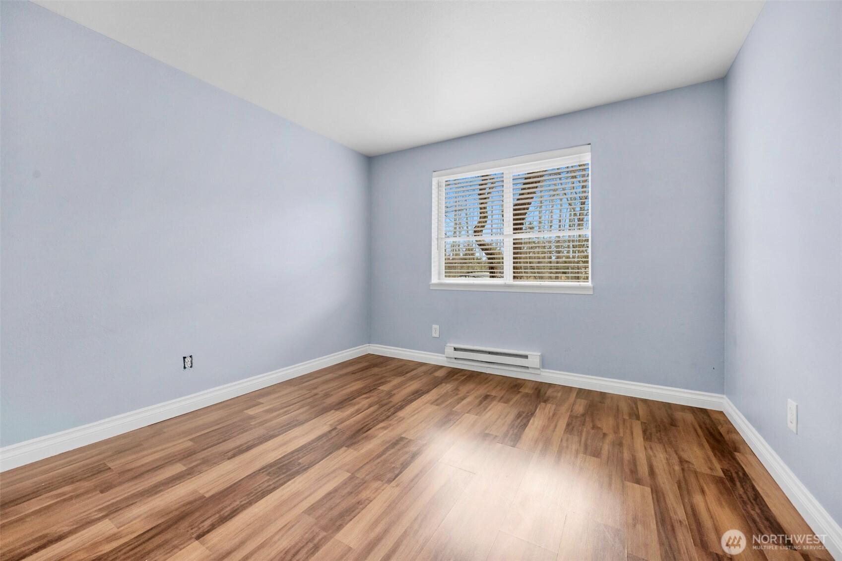 1001 W Casino Road #B101, Everett, WA 98204