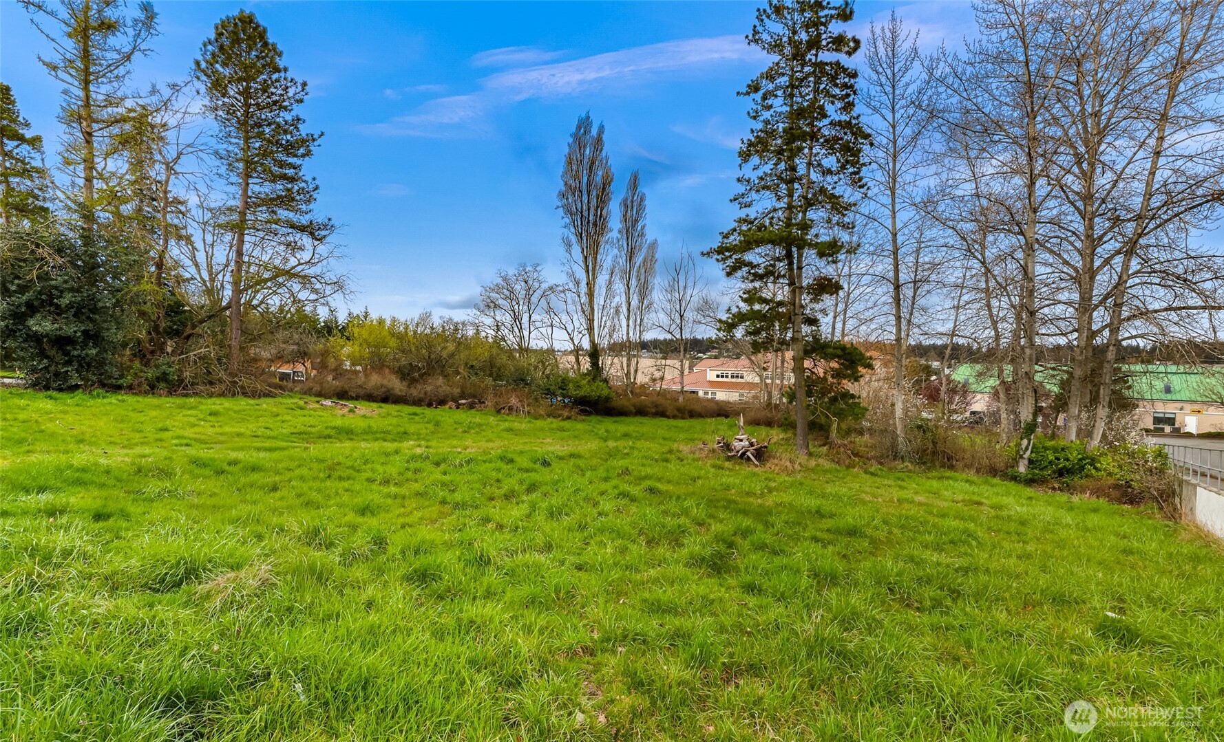 427 SE Ely Street , Oak Harbor, WA 98277