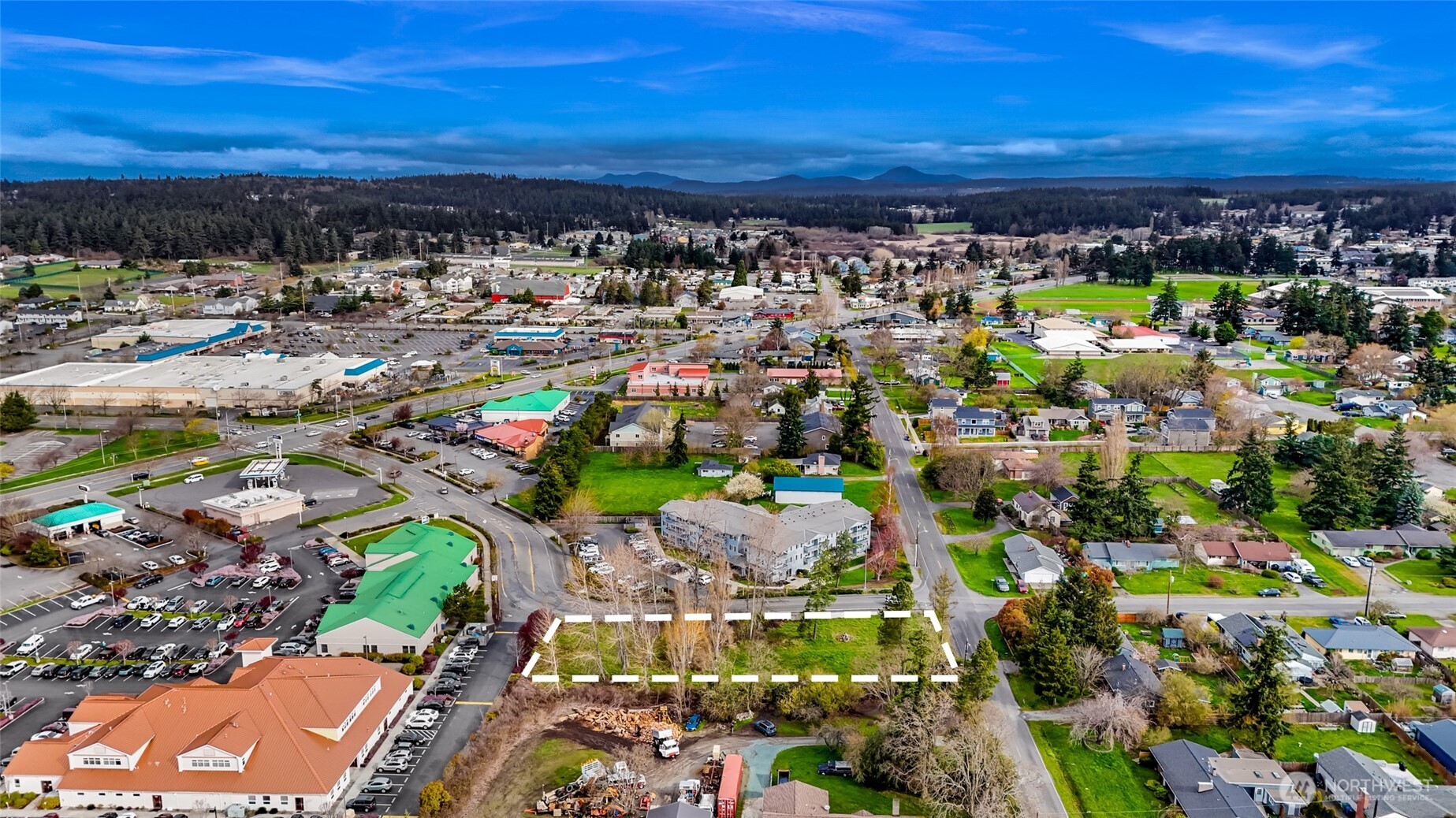 427 SE Ely Street , Oak Harbor, WA 98277