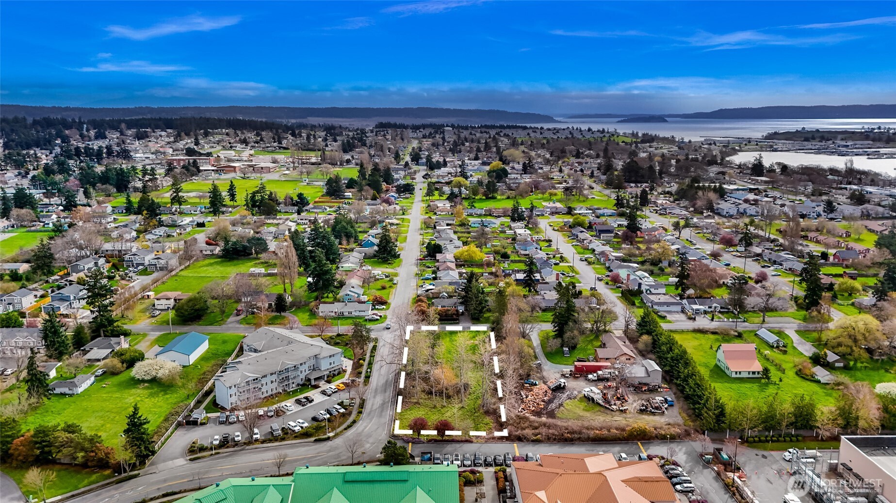 427 SE Ely Street , Oak Harbor, WA 98277