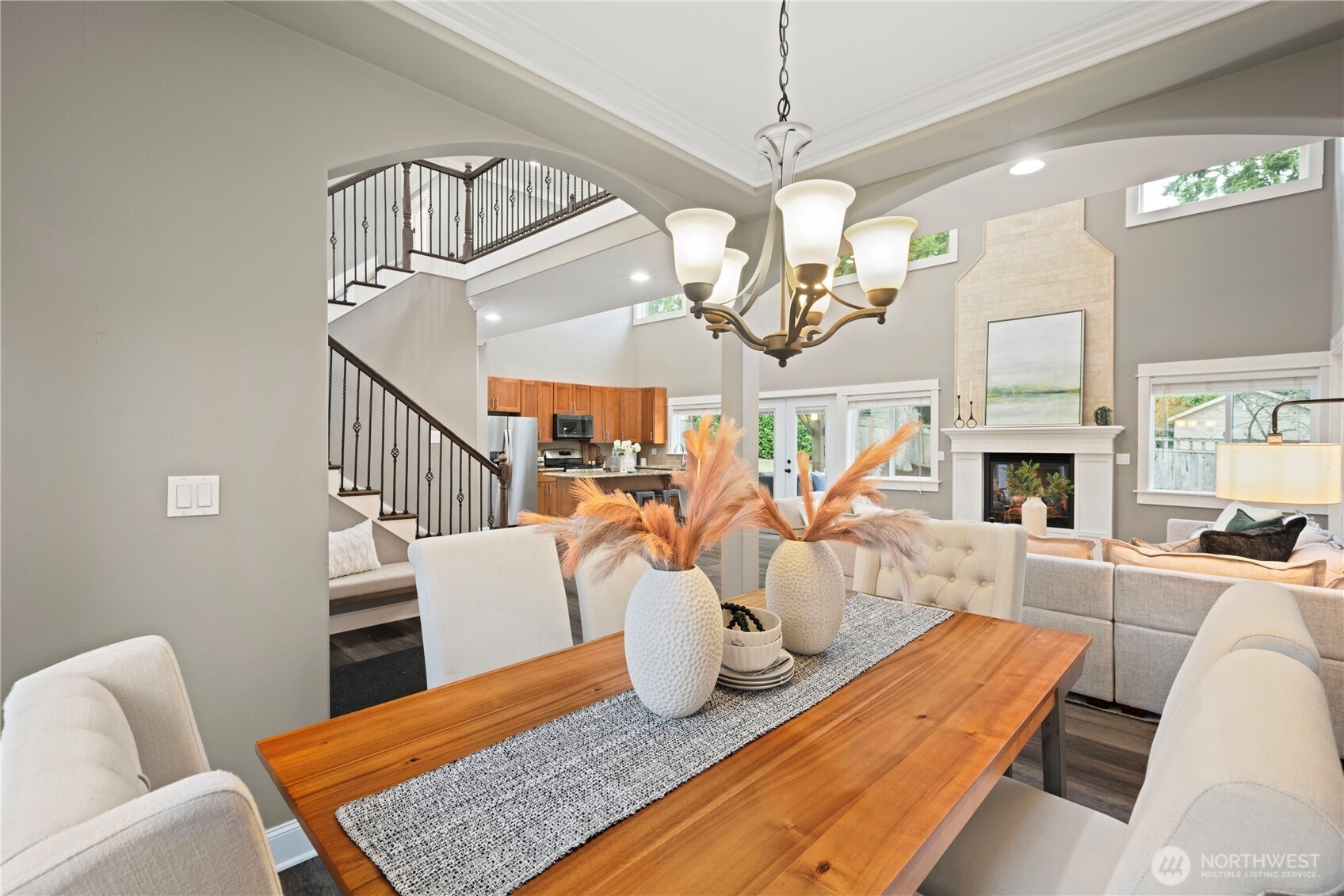 12411 NE 108th Place , Kirkland, WA 98033-4654