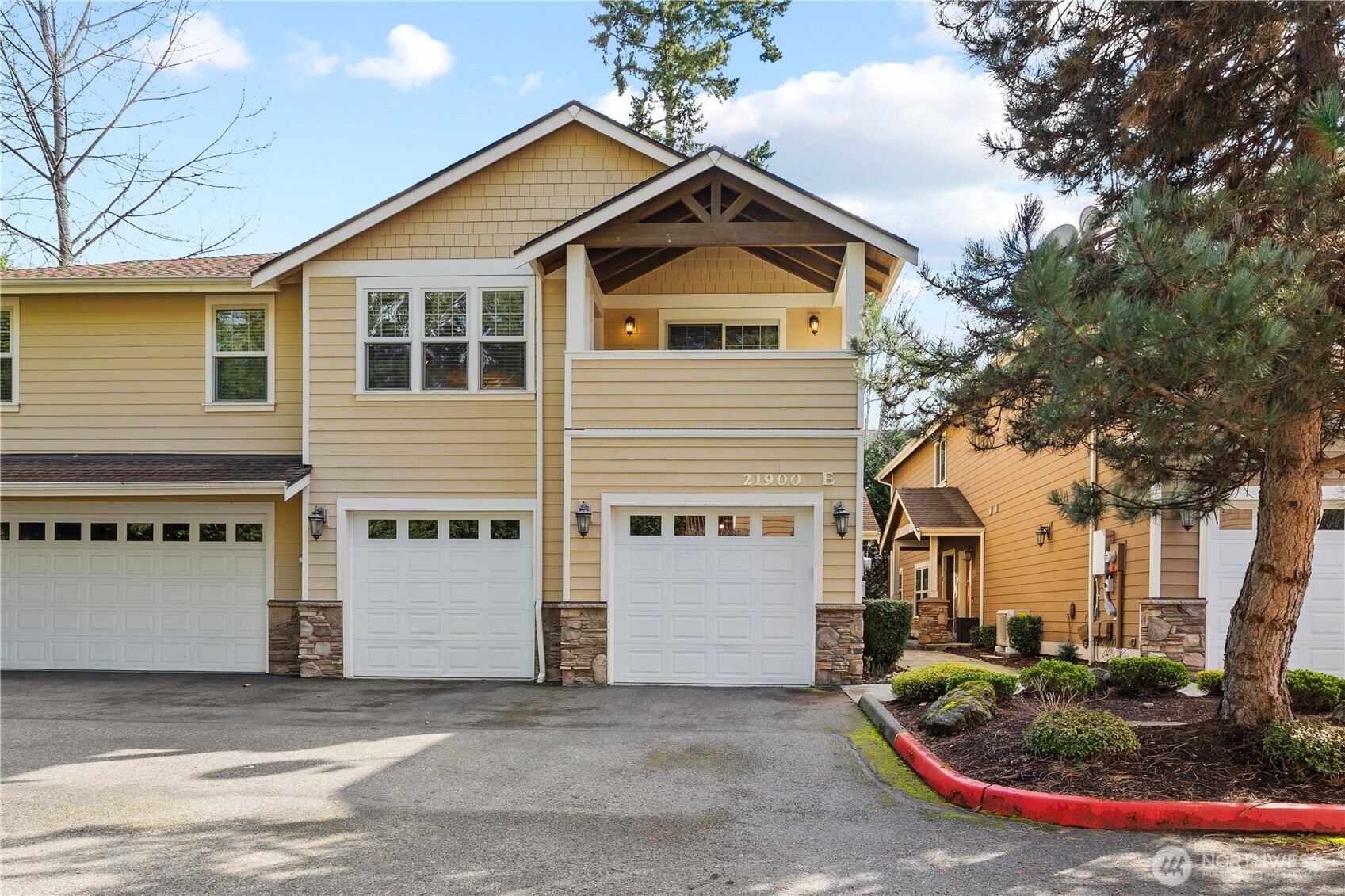 21900 SE 242nd Street #E-1, Maple Valley, WA 98038