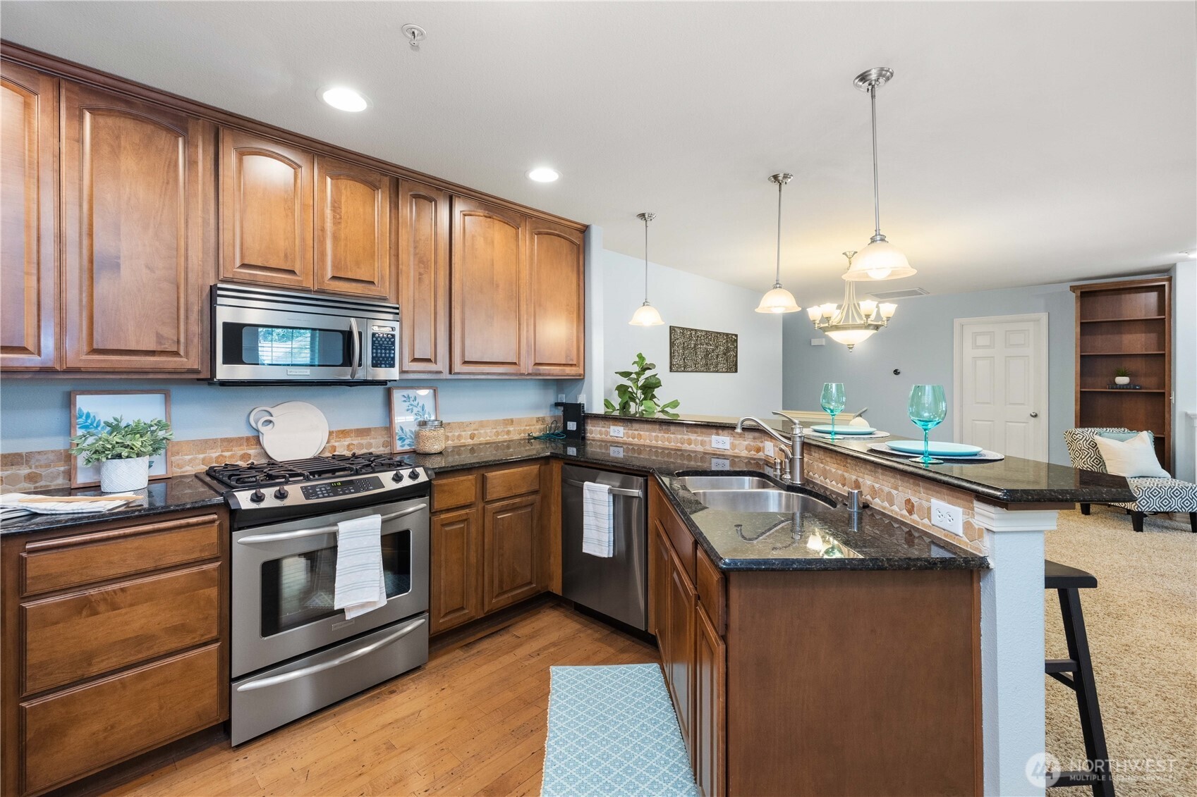 21900 SE 242nd Street #E-1, Maple Valley, WA 98038