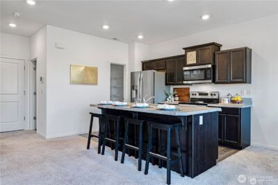 18328 110 Avenue E, Puyallup, WA 98374 - Photo 3