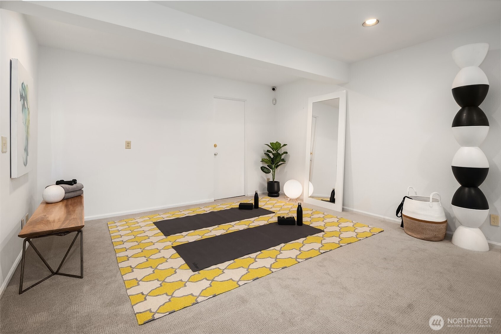 3055 44th Avenue W, Seattle, WA 98199