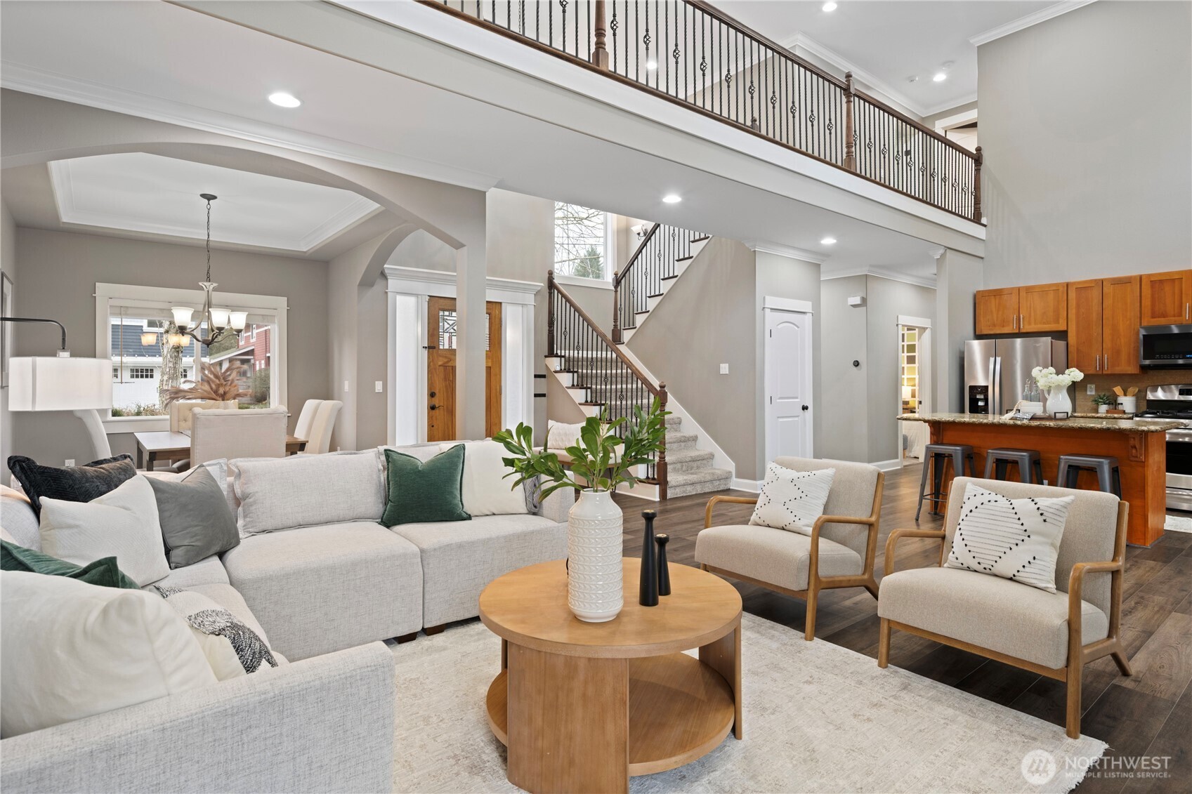 12411 NE 108th Place , Kirkland, WA 98033-4654