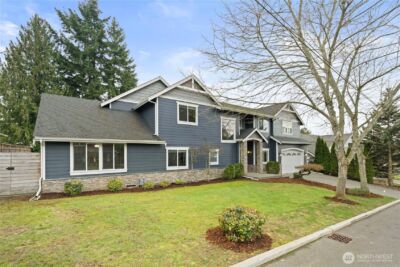 12411 NE 108th Place , Kirkland, WA 98033-4654