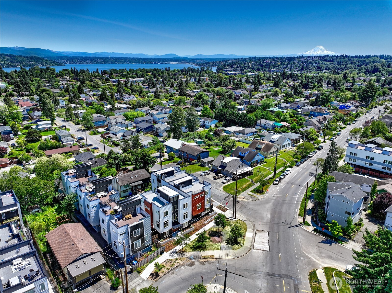 4302 S Holden Street , Seattle, WA 98118