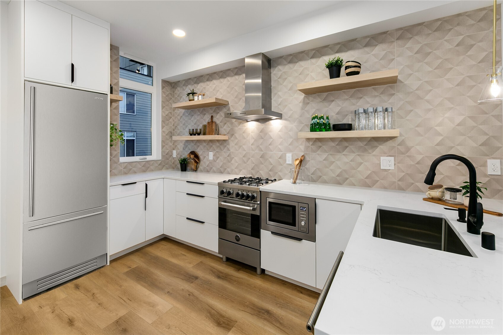 4302 S Holden Street , Seattle, WA 98118