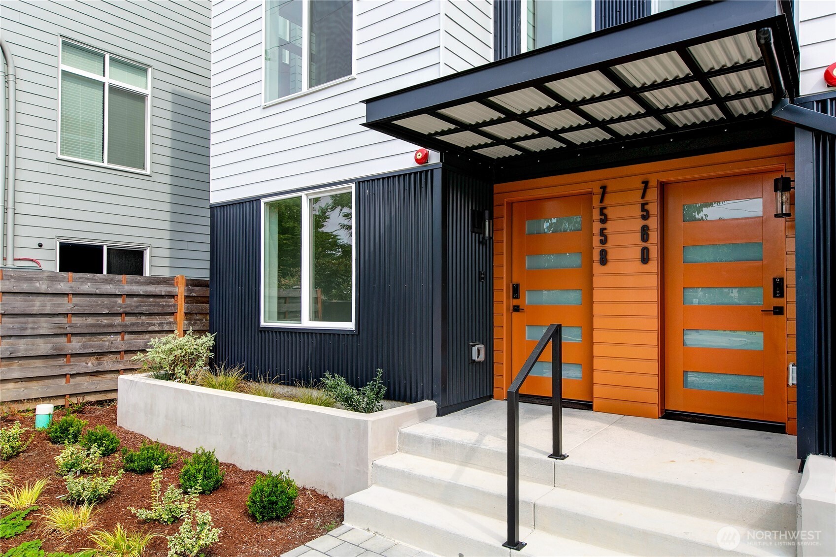 7560 43rd Avenue S, Seattle, WA 98118