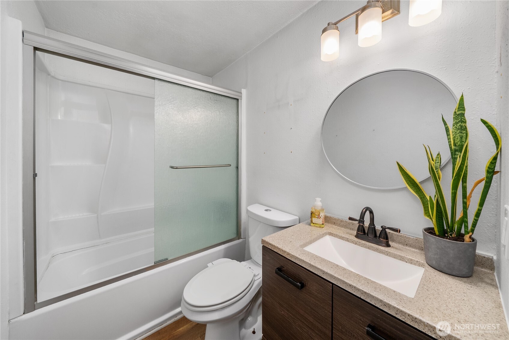 6621 S Pine Street , Tacoma, WA 98409