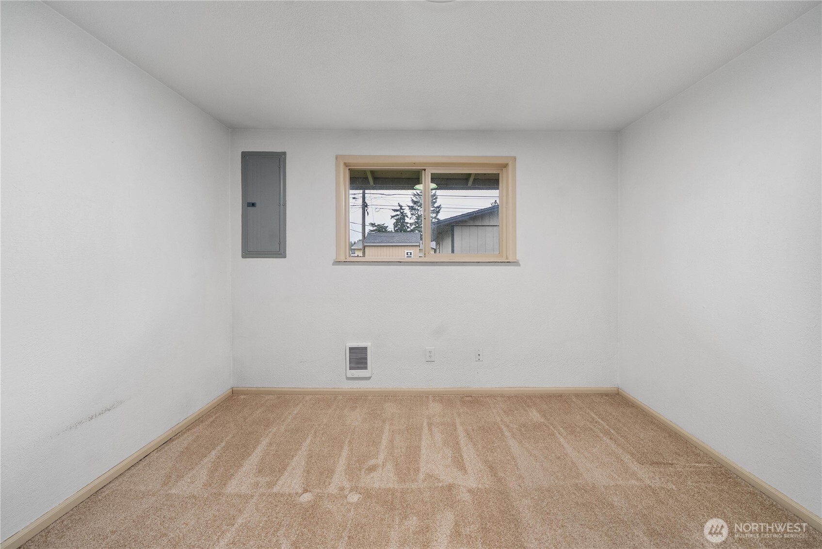 6621 S Pine Street , Tacoma, WA 98409