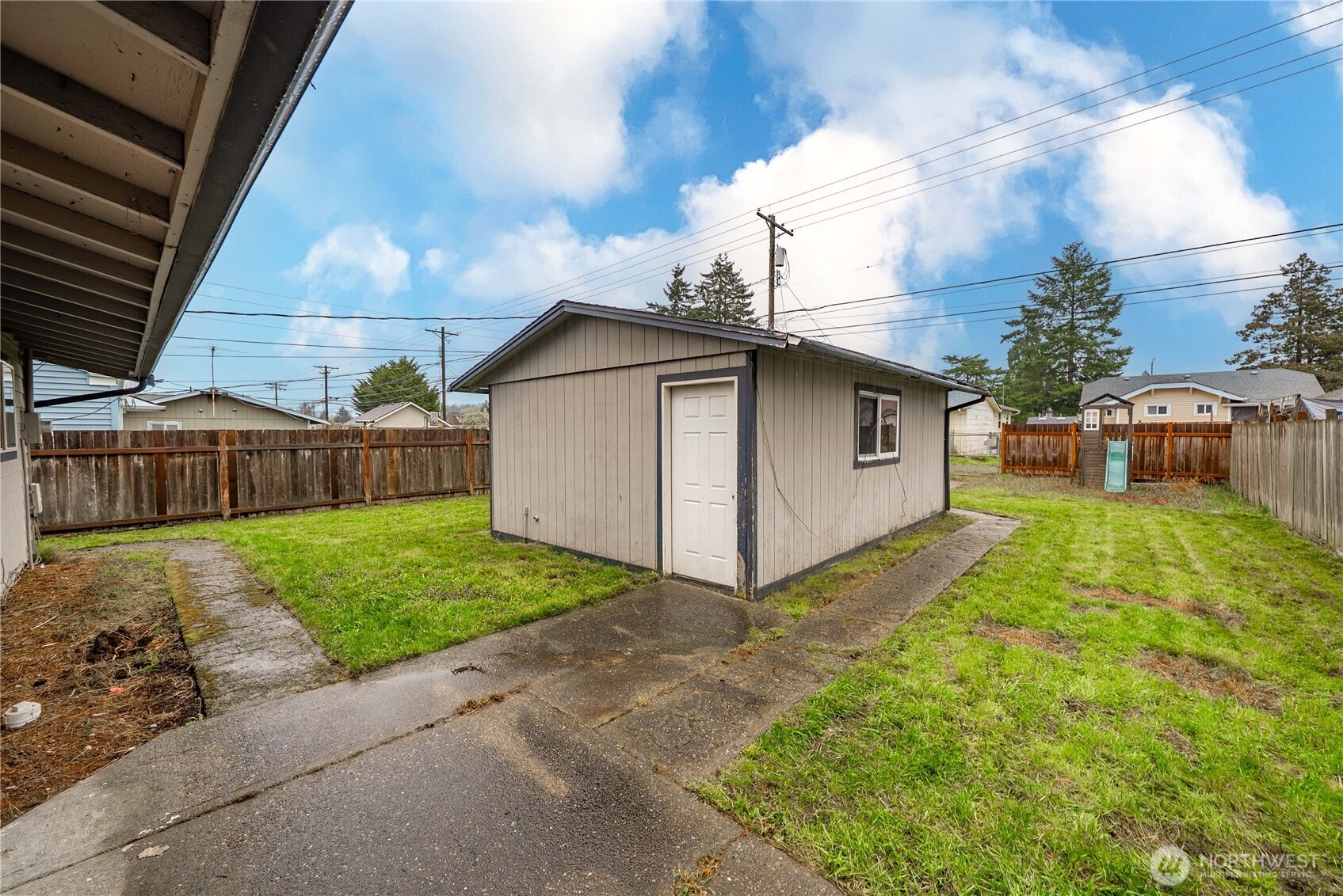 6621 S Pine Street , Tacoma, WA 98409