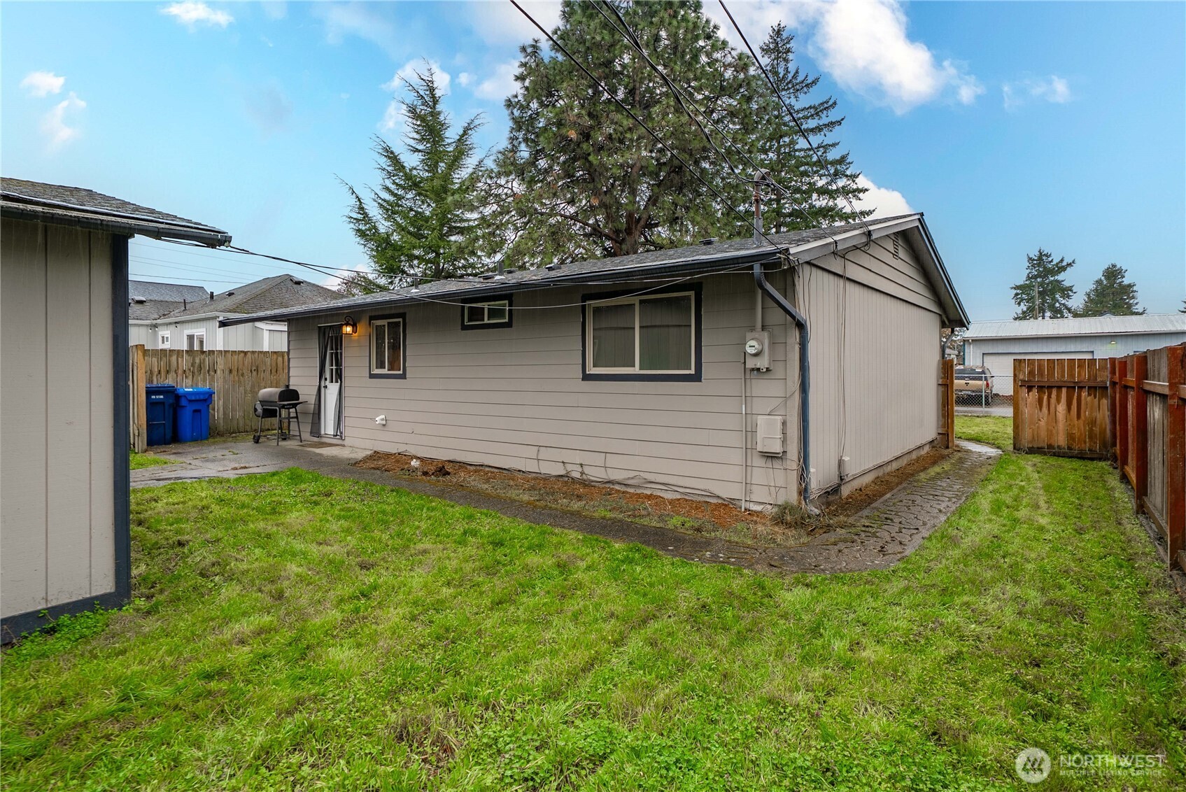 6621 S Pine Street , Tacoma, WA 98409