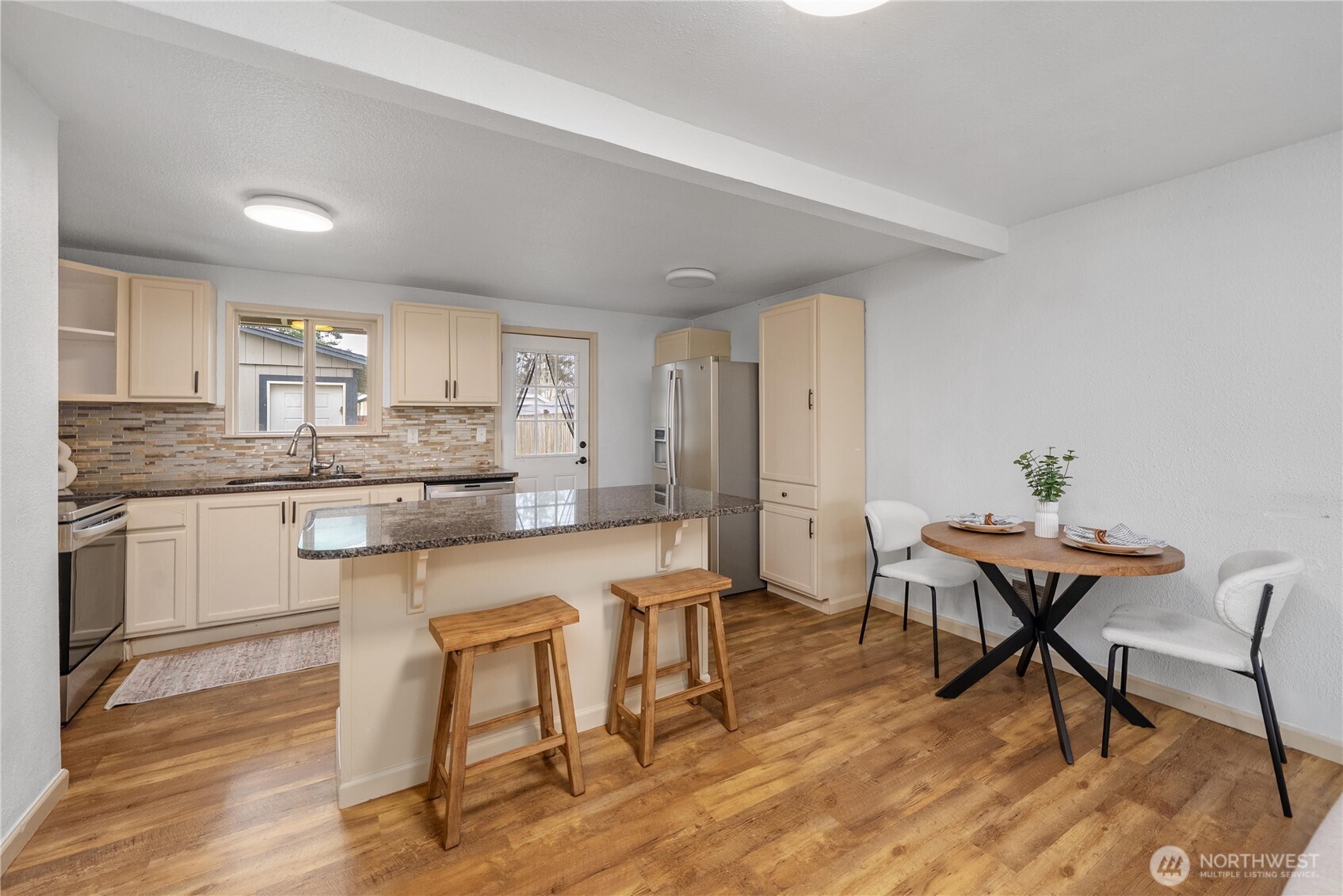 6621 S Pine Street , Tacoma, WA 98409