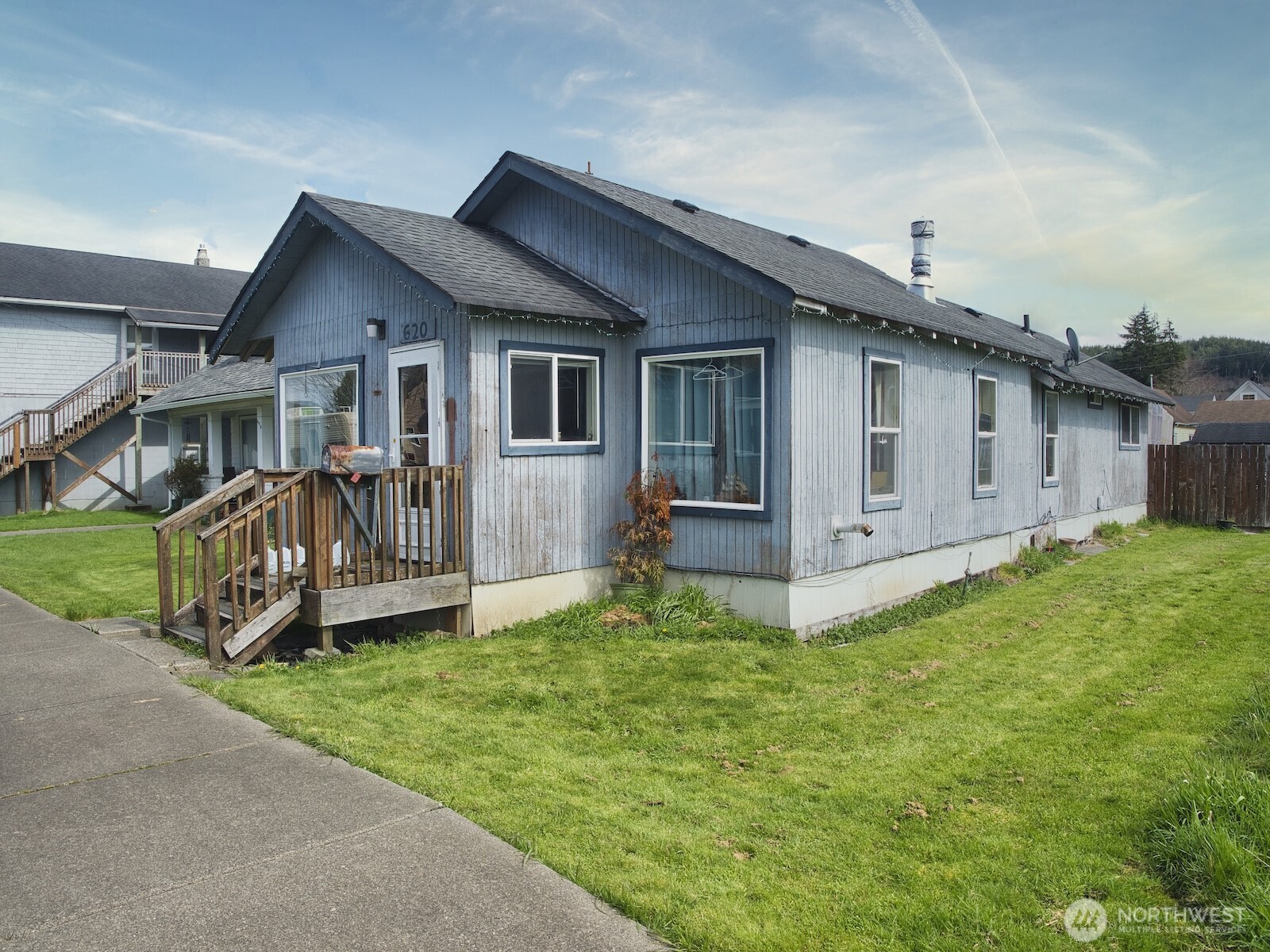 620 Monroe Street , Hoquiam, WA 98550