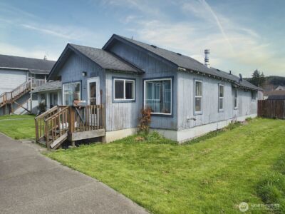 620 Monroe Street , Hoquiam, WA 98550