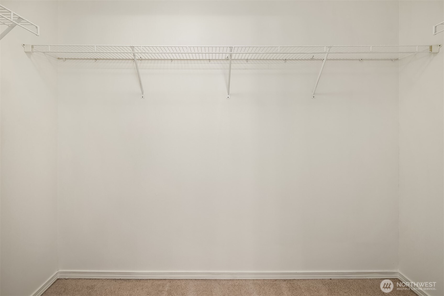 710 240th Way SE #J302, Sammamish, WA 98074