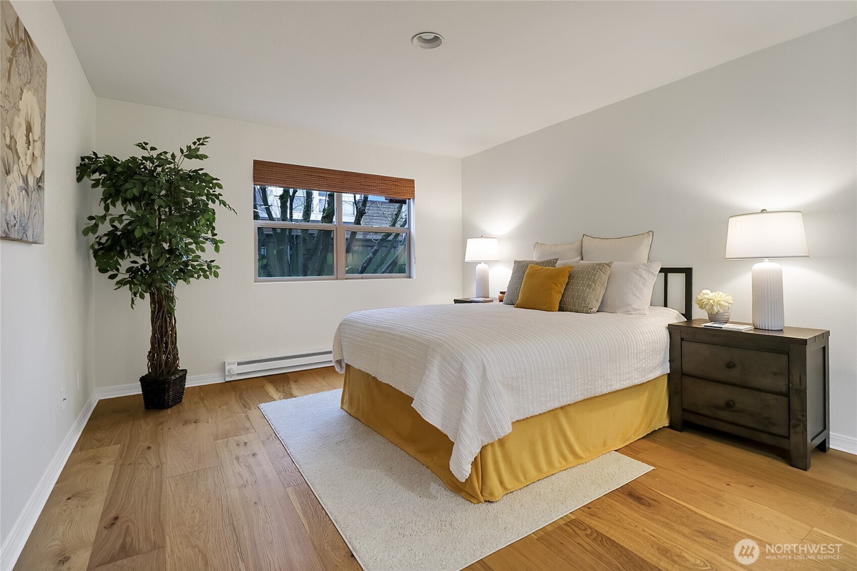 2746 60th Avenue SW #2, Seattle, WA 98116-4715