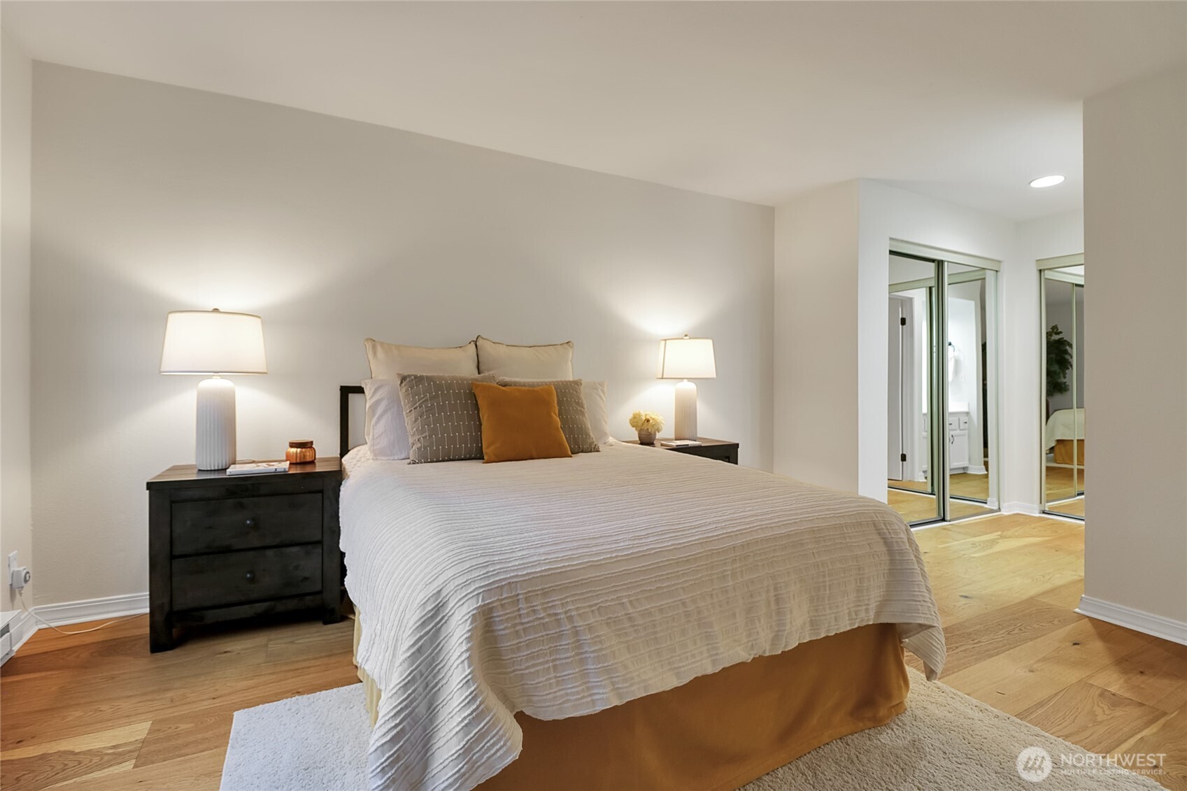 2746 60th Avenue SW #2, Seattle, WA 98116-4715