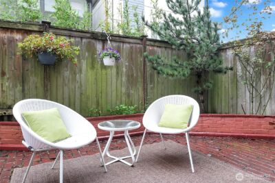 2746 60th Avenue SW #2, Seattle, WA 98116-4715 - Photo 17