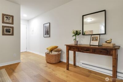 2746 60th Avenue SW #2, Seattle, WA 98116-4715 - Photo 3