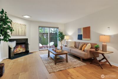 2746 60th Avenue SW #2, Seattle, WA 98116-4715