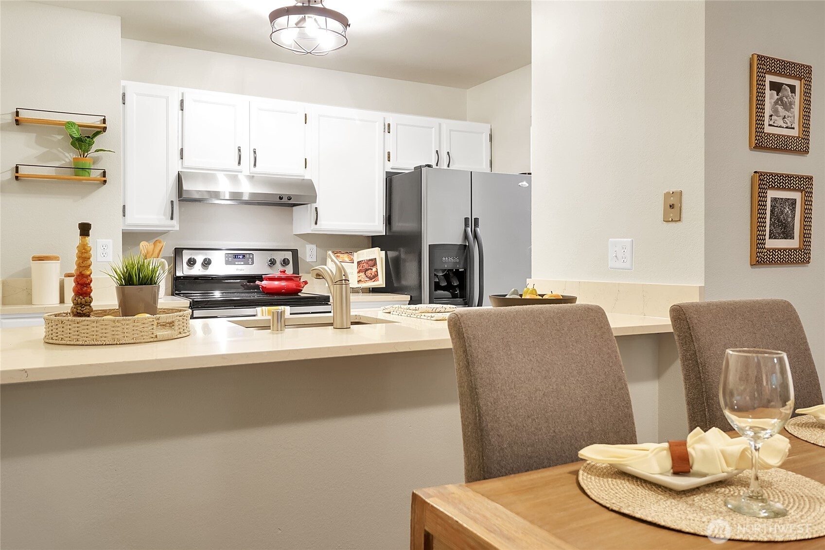 2746 60th Avenue SW #2, Seattle, WA 98116-4715